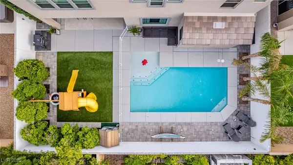 9770 Hiking AVE, Las Vegas, NV 89166