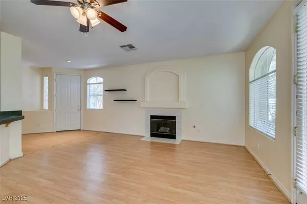 1004 Collingtree ST, Las Vegas, NV 89145