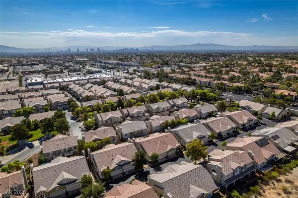 1004 Collingtree ST, Las Vegas, NV 89145