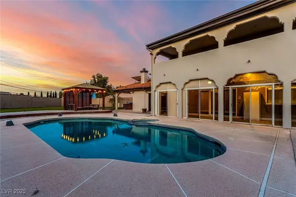 2925 Mondavi CT, Las Vegas, NV 89117