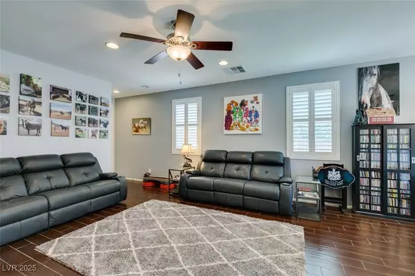 7859 Shoreline Ridge CT, Las Vegas, NV 89166