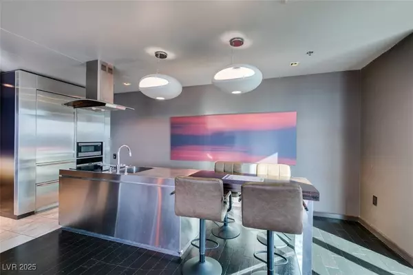 4381 W Flamingo RD #3121, Las Vegas, NV 89103