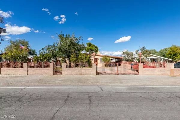 4998 Sandra RD, Las Vegas, NV 89110