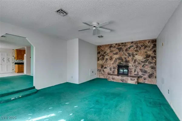 4998 Sandra RD, Las Vegas, NV 89110