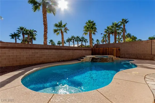 9357 Olympia Falls AVE, Las Vegas, NV 89149