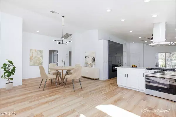 37 Tanglewood DR, Henderson, NV 89012