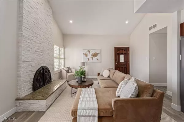 3971 Lariat CT, Las Vegas, NV 89121