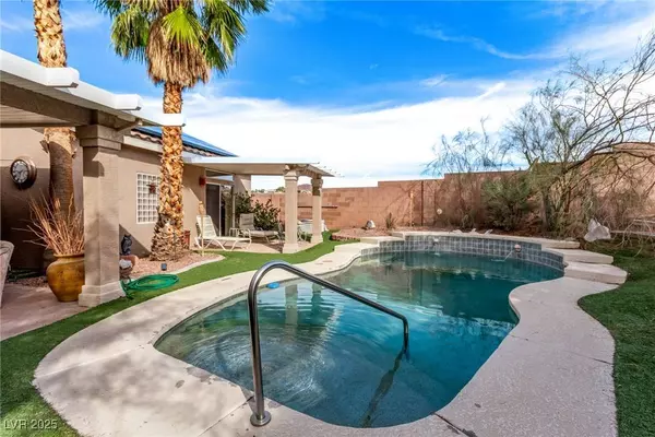 2471 Walsh Glen CT, Henderson, NV 89052