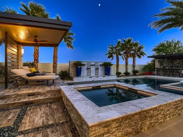 8238 Canyon Tree Court, Las Vegas, NV 89113