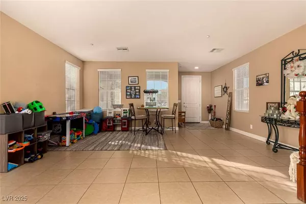 2012 Canvas Edge DR, Henderson, NV 89044