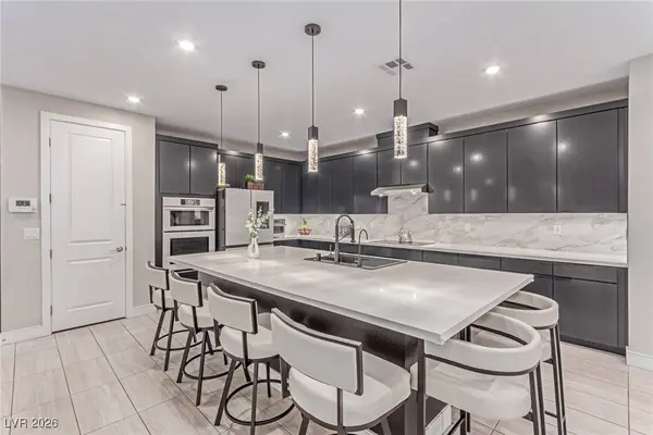 9770 Hiking AVE, Las Vegas, NV 89166