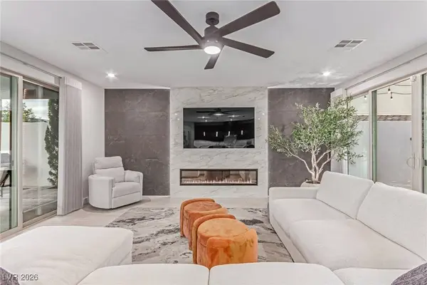 9770 Hiking AVE, Las Vegas, NV 89166