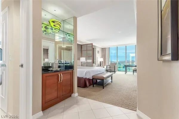 125 E Harmon AVE #2116, Las Vegas, NV 89109