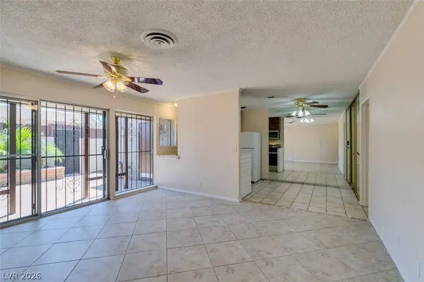 2458 Paradise Village WAY, Las Vegas, NV 89120