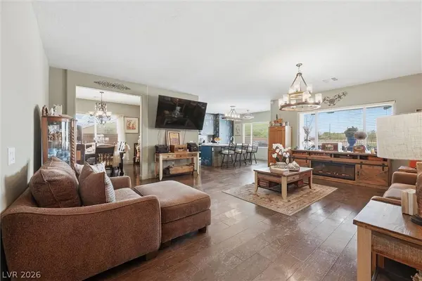 3895 Galiceno DR, Las Vegas, NV 89122