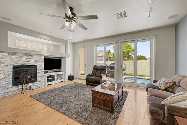9444 Kingsley CT, Las Vegas, NV 89149