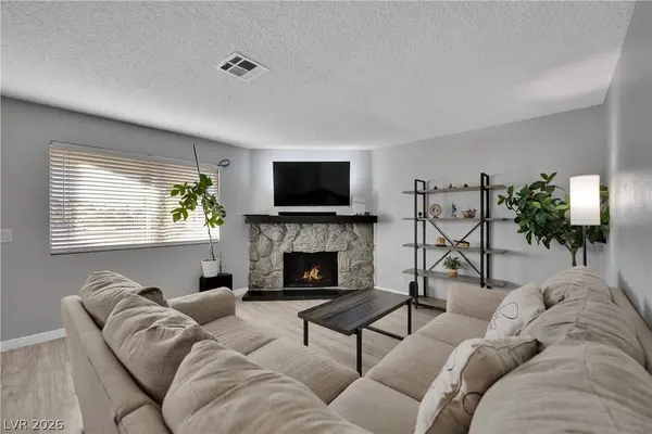 7937 Diamond Rock WAY #202, Las Vegas, NV 89128