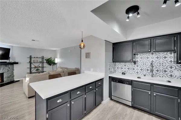 7937 Diamond Rock WAY #202, Las Vegas, NV 89128