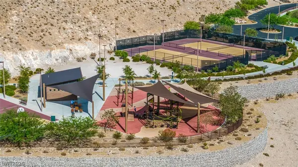 2568 Iron Crest LN, Las Vegas, NV 89138