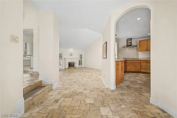 7159 Mission Hills DR, Las Vegas, NV 89113