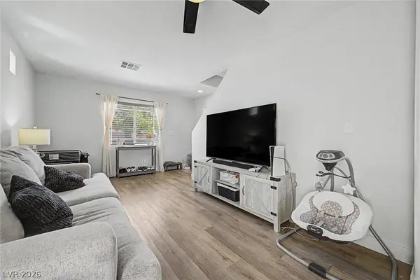 5208 Paradise Valley AVE, Las Vegas, NV 89156