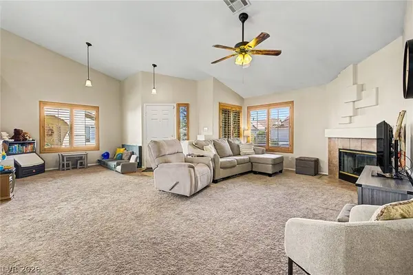 7632 Twisted Pine AVE, Las Vegas, NV 89131