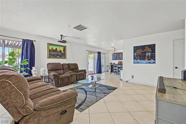 6992 Quarry DR, Las Vegas, NV 89147