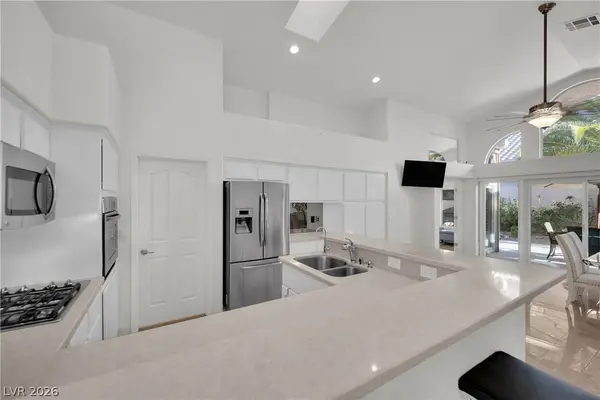 2154 Eaglepath CIR, Henderson, NV 89074