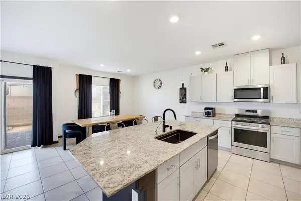 942 Twincrest AVE, North Las Vegas, NV 89032