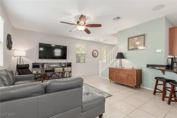 10528 Emerald Path AVE, Las Vegas, NV 89166