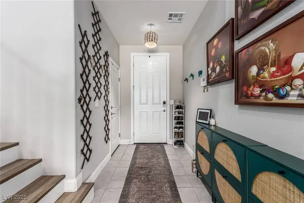 813 Bluebird Hill AVE, North Las Vegas, NV 89084