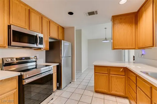 5424 Comchec WAY #105, Las Vegas, NV 89108
