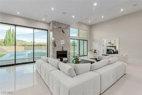 7062 Maverick ST, Las Vegas, NV 89131