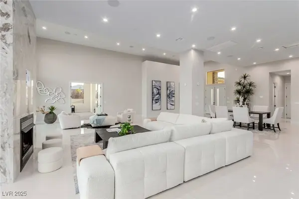7062 Maverick ST, Las Vegas, NV 89131