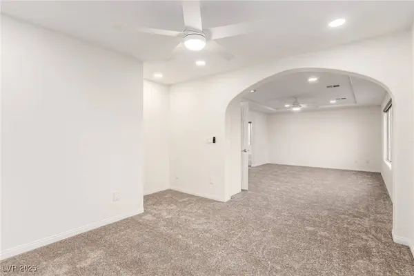 9006 Cedar Door AVE, Las Vegas, NV 89148