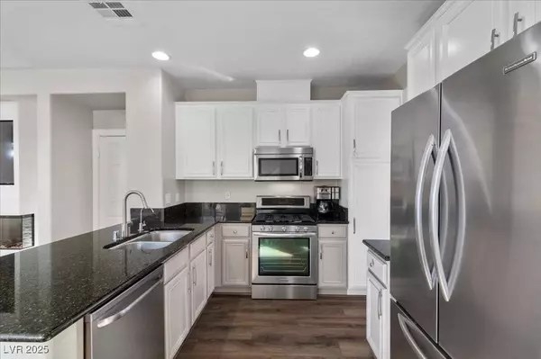 8353 Lower Trailhead AVE, Las Vegas, NV 89113