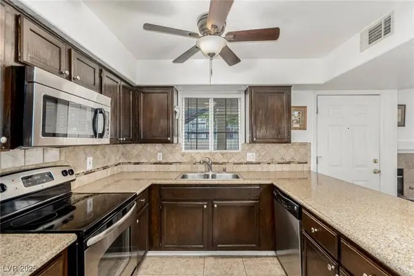 2725 S Nellis BLVD #1037, Las Vegas, NV 89121