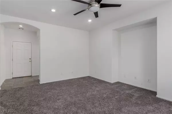 8791 Brilliant Star DR, Las Vegas, NV 89178