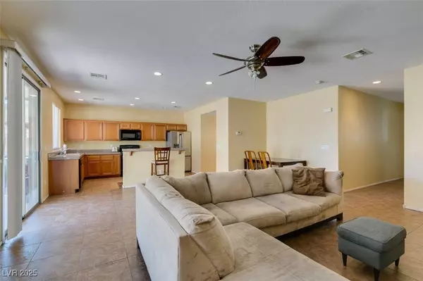 4998 Lavaliere AVE, Las Vegas, NV 89139