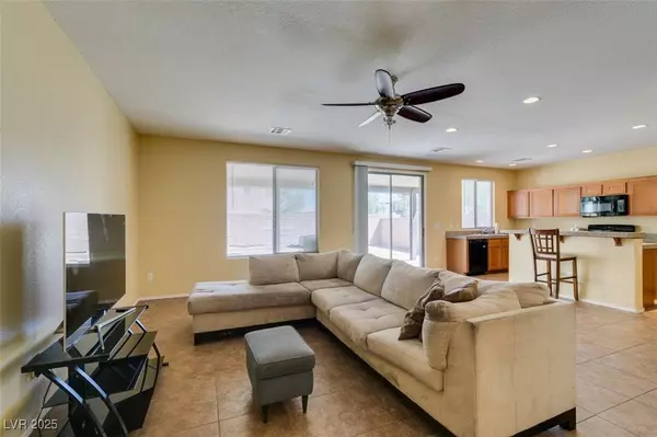 4998 Lavaliere AVE, Las Vegas, NV 89139