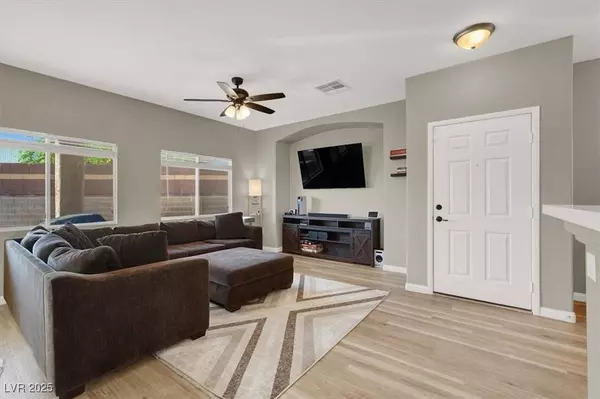 6559 Tumbleweed Ridge LN #102, Henderson, NV 89011