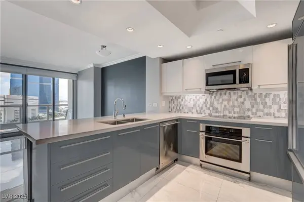 222 Karen AVE #1904, Las Vegas, NV 89109