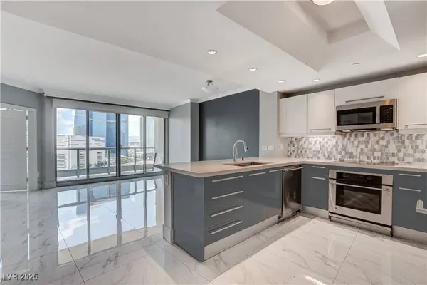 222 Karen AVE #1904, Las Vegas, NV 89109