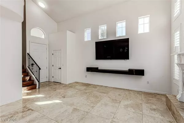 8779 Villa La Rae AVE, Las Vegas, NV 89147