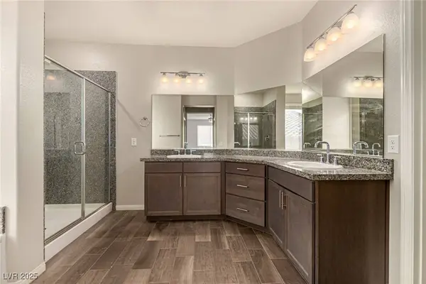 409 Oakey Crest Ridge ST, Henderson, NV 89012