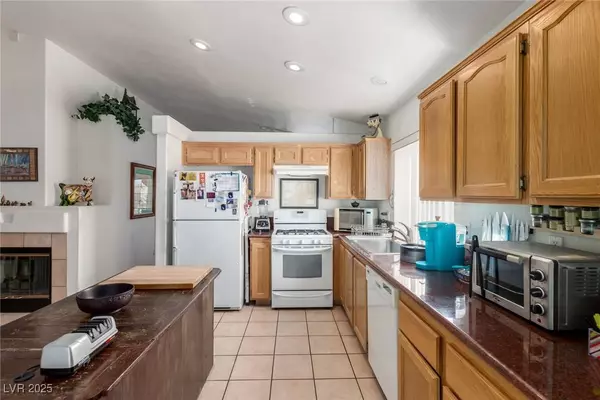 1532 Waterton DR, Las Vegas, NV 89144