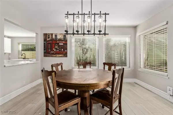 2216 Plaza Del Robles, Las Vegas, NV 89102