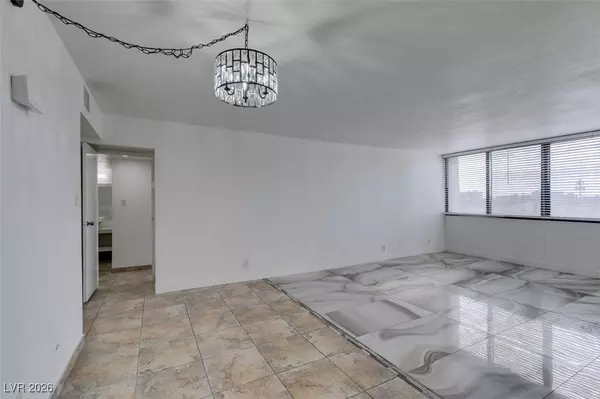 3930 University Center DR #306, Las Vegas, NV 89119