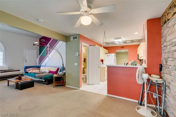 8072 W Rochelle AVE, Las Vegas, NV 89147
