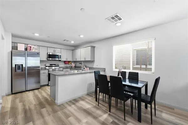 2845 Copper Wind LN #5, Las Vegas, NV 89183